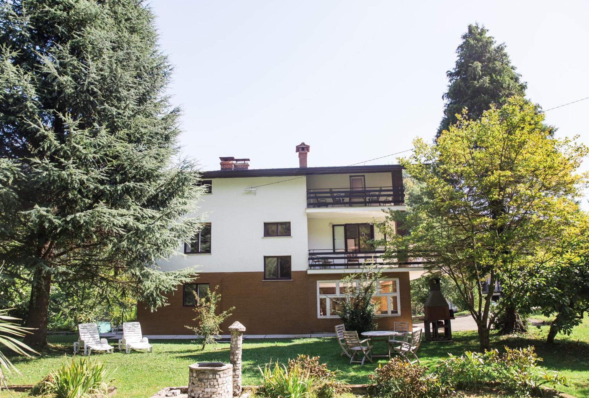 Vila Labod, Unique Villa At The Lake Most na Soči Zewnętrze zdjęcie