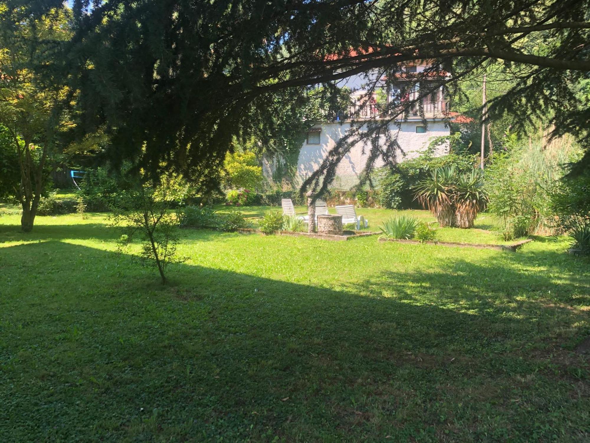Vila Labod, Unique Villa At The Lake Most na Soči Zewnętrze zdjęcie